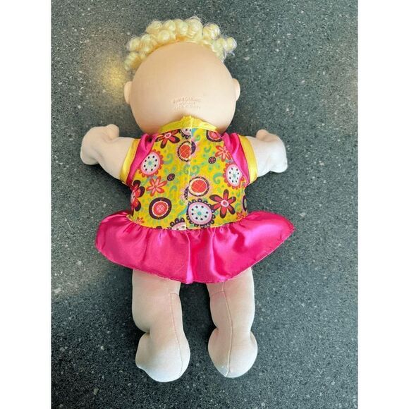 Cabbage Patch Kid Dolls - Picture 5 of 9